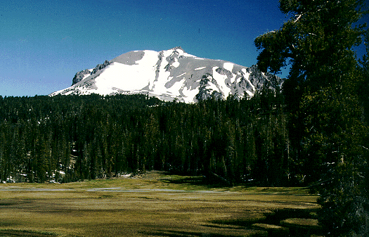 Lassen_Peak.gif (107551 bytes)
